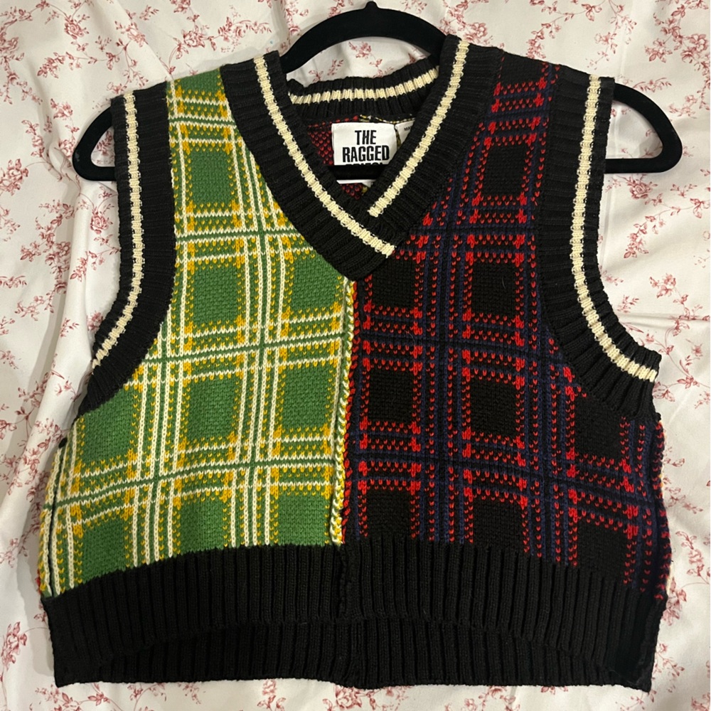 The Ragged Priest Control Check Sweater Vest - Picture 4 of 6